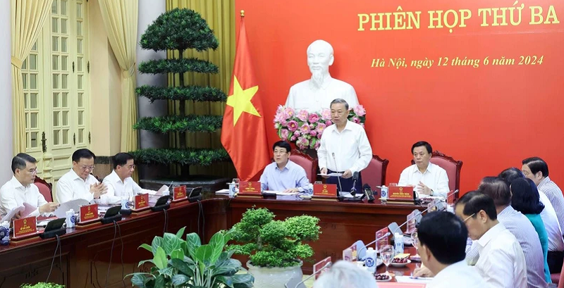 Chủ tịch nước Tô Lâm chủ trì phiên họp thứ 3 Ban chỉ đạo Tổng kết 40 năm đổi mới