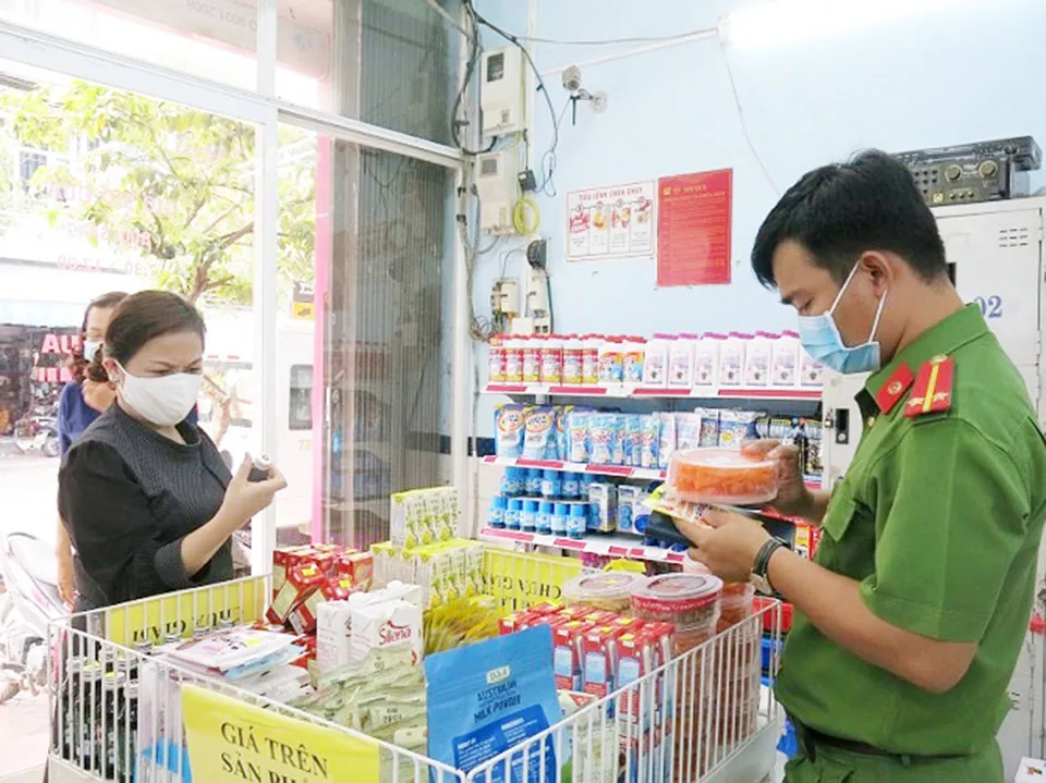 Phú Xuyên tăng cường thanh, kiểm tra ATTP, kiên quyết xử lý vi phạm