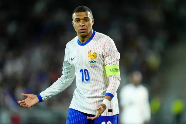 Mbappe gặp vấn đề về sức khoẻ, tuyển Pháp gặp khó trước thềm EURO 2024