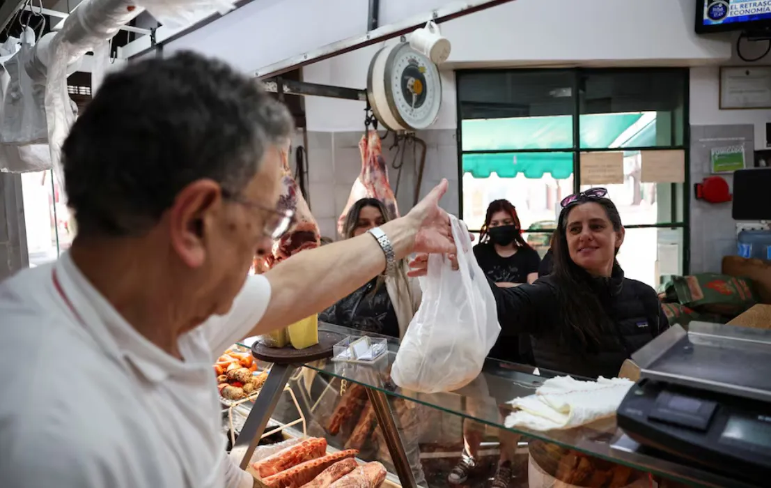 Lạm phát buộc người Argentina từ bỏ "món khoái khẩu"