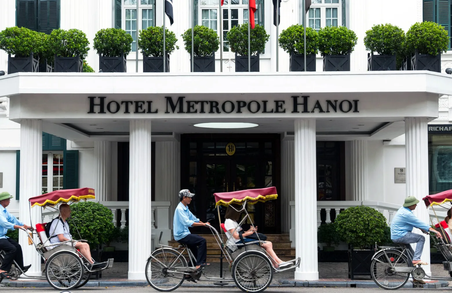 Khách sạn hạng sang Hà Nội giảm giá giữa mùa cao điểm du lịch