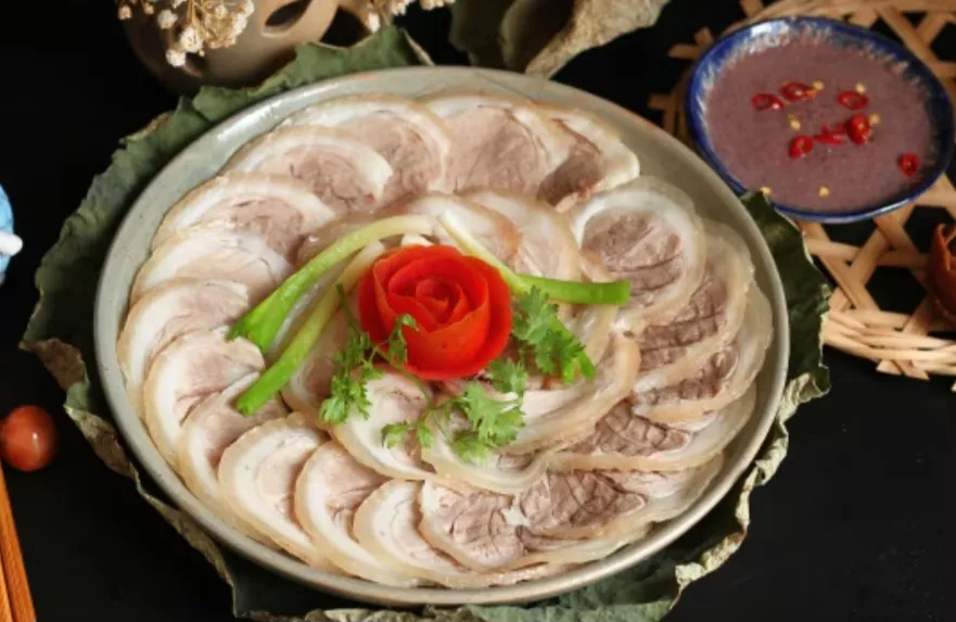 Có nên ăn thịt lợn hàng ngày?