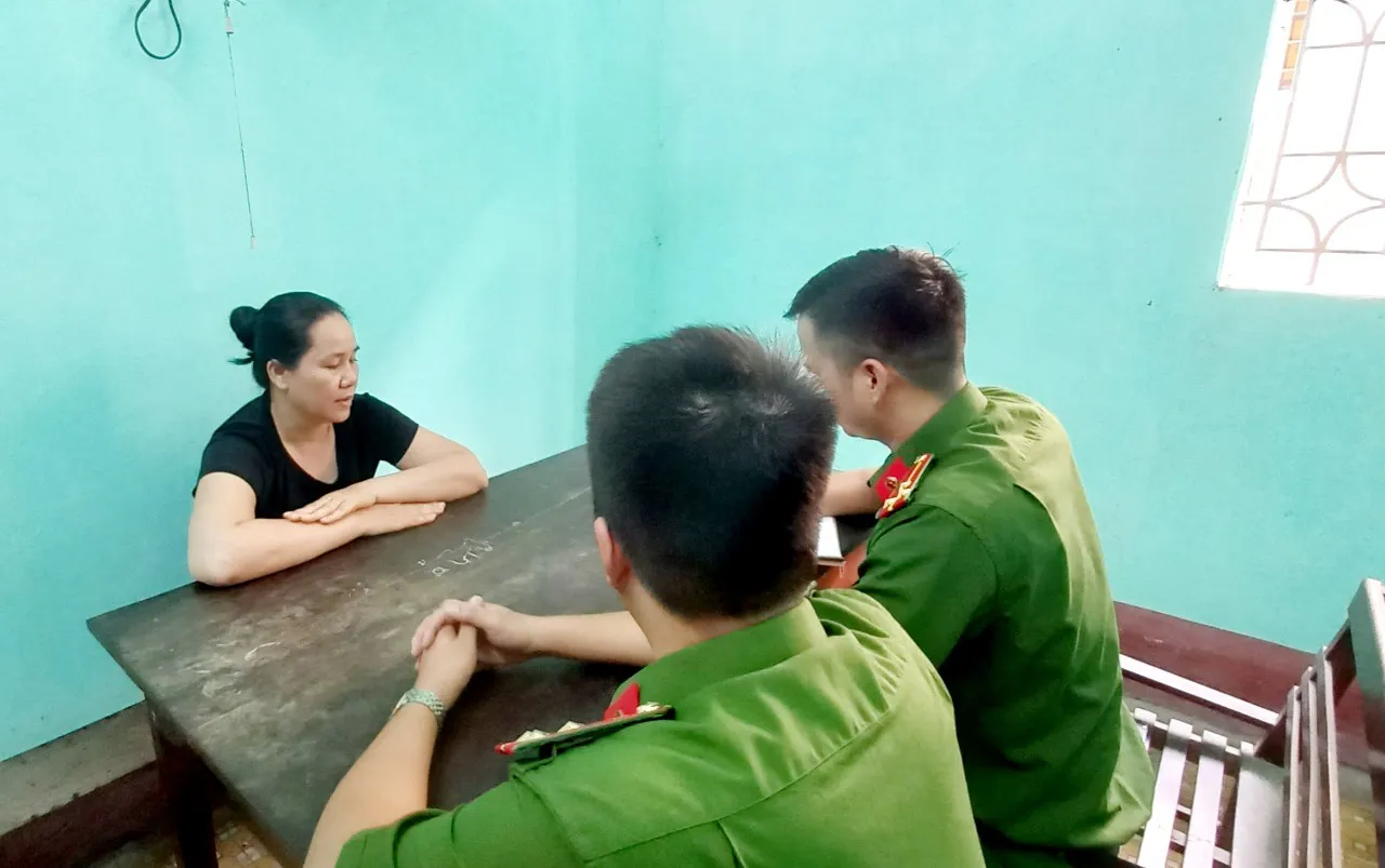 Lật tẩy mánh khoé trộm cắp của "nữ quái" có 5 tiền án