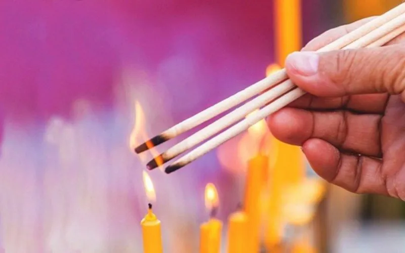 Văn khấn rằm tháng 6 âm lịch Giáp Thìn 2024 theo truyền thống Việt Nam