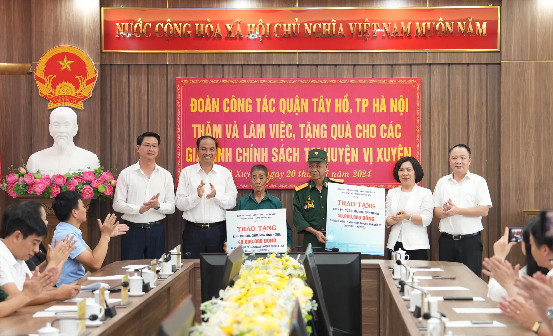 Quận Tây Hồ: chăm lo, hỗ trợ người dân nơi chiến trường cũ Vị Xuyên