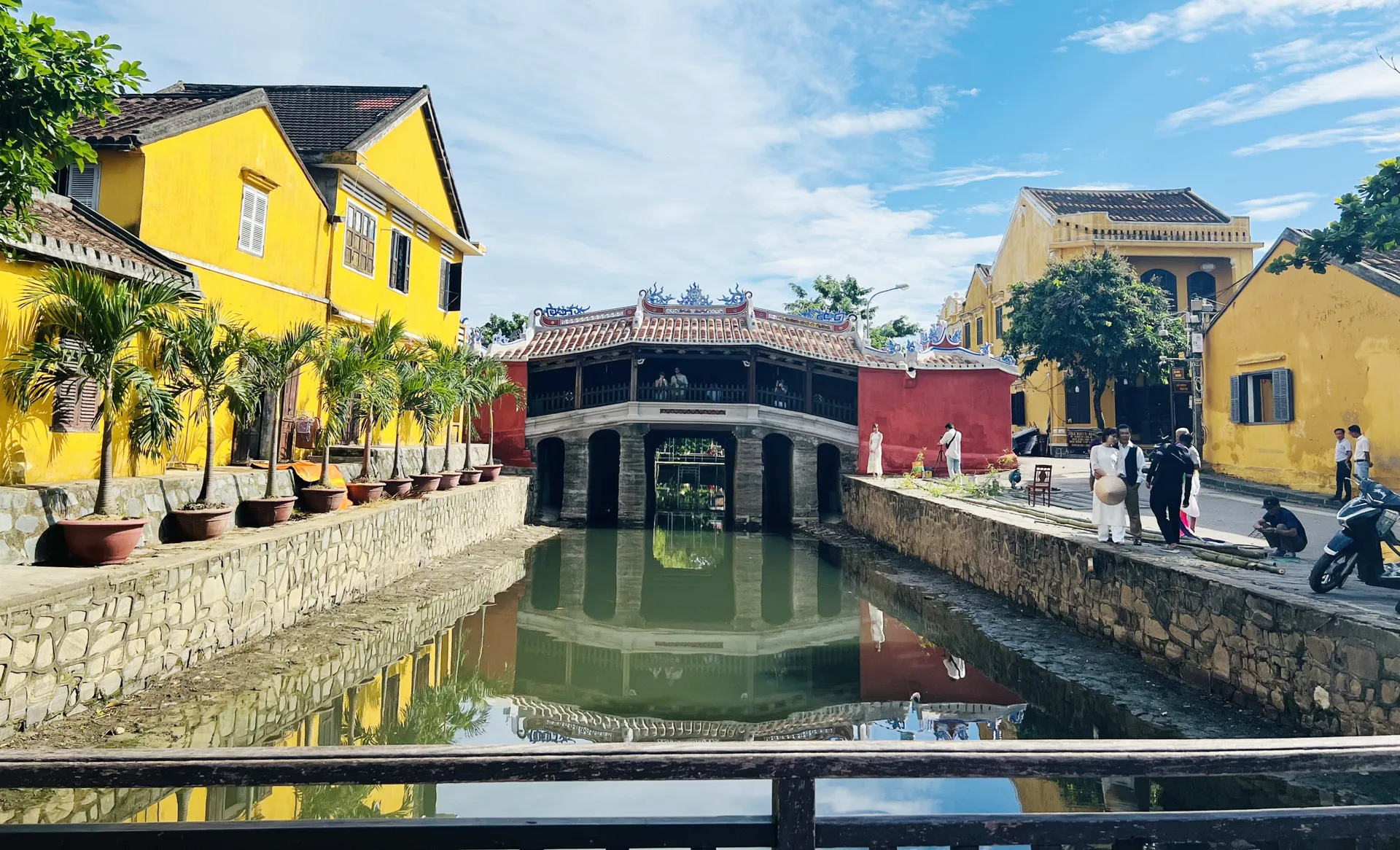 Cần hiểu rõ hơn về công tác trùng tu Chùa Cầu