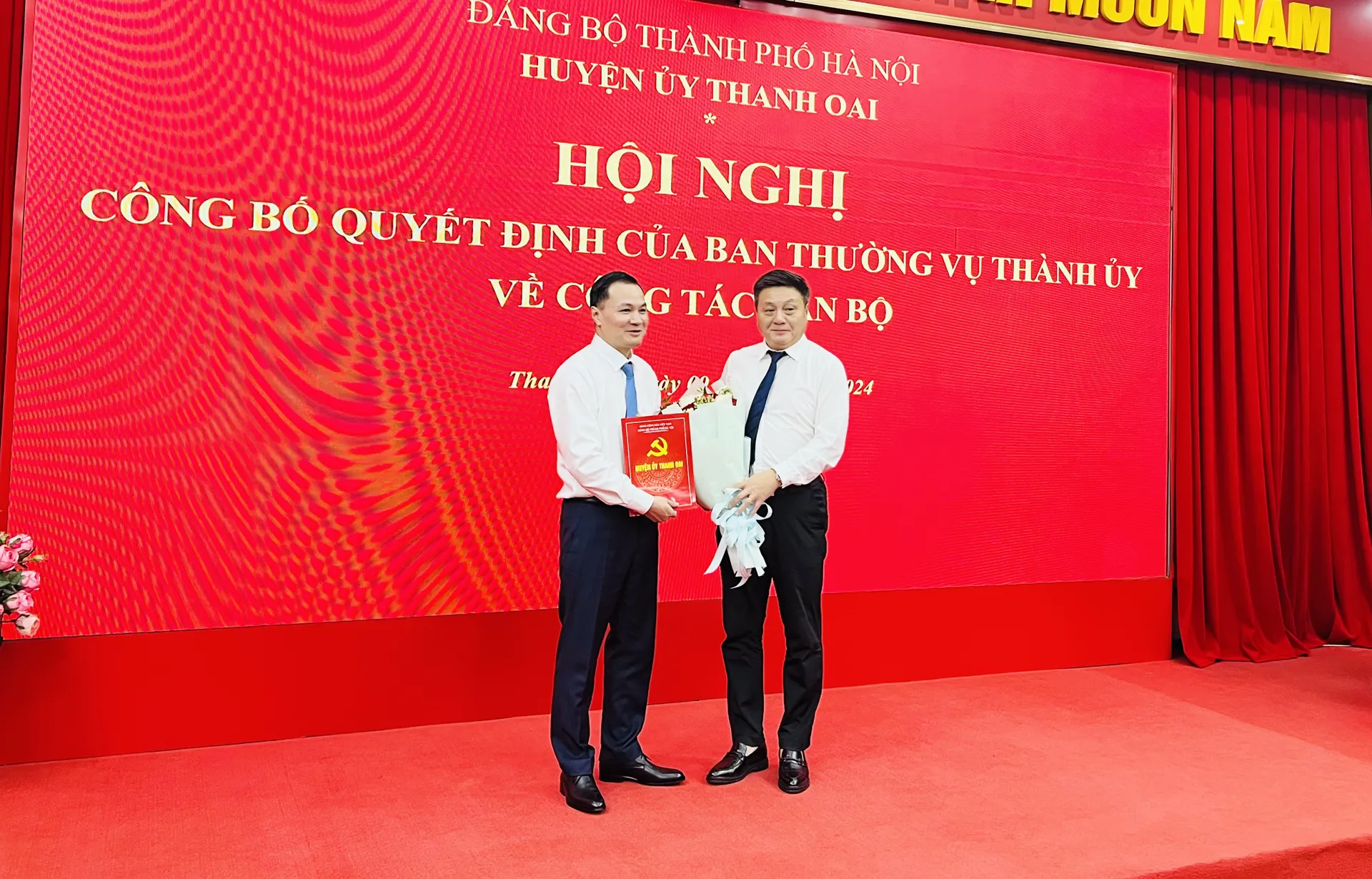 Huyện ủy Thanh Oai công bố quyết định về công tác cán bộ
