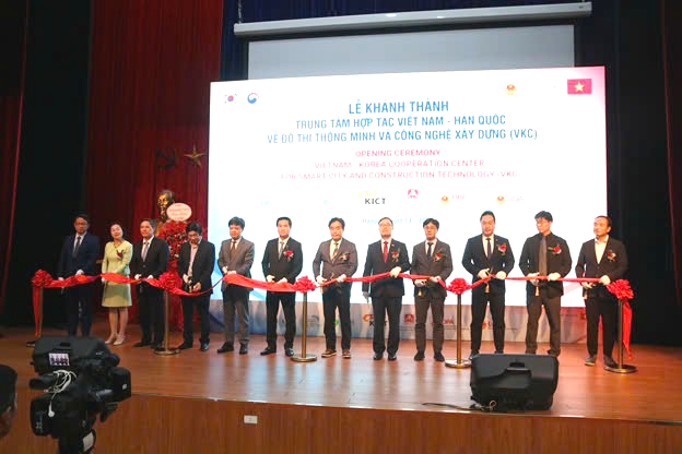 Khánh thành TT hợp tác Việt Nam - Hàn Quốc về đô thị thông minh