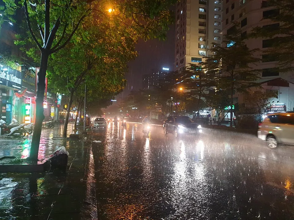 Dự báo thời tiết ngày 17/8/2024: Hà Nội mưa rào vào chiều tối
