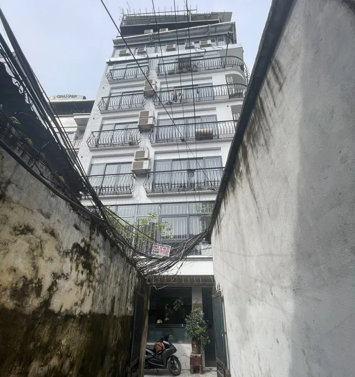 Sẽ xử lý công trình xây dựng vượt tầng gây ảnh hưởng đến hộ liền kề