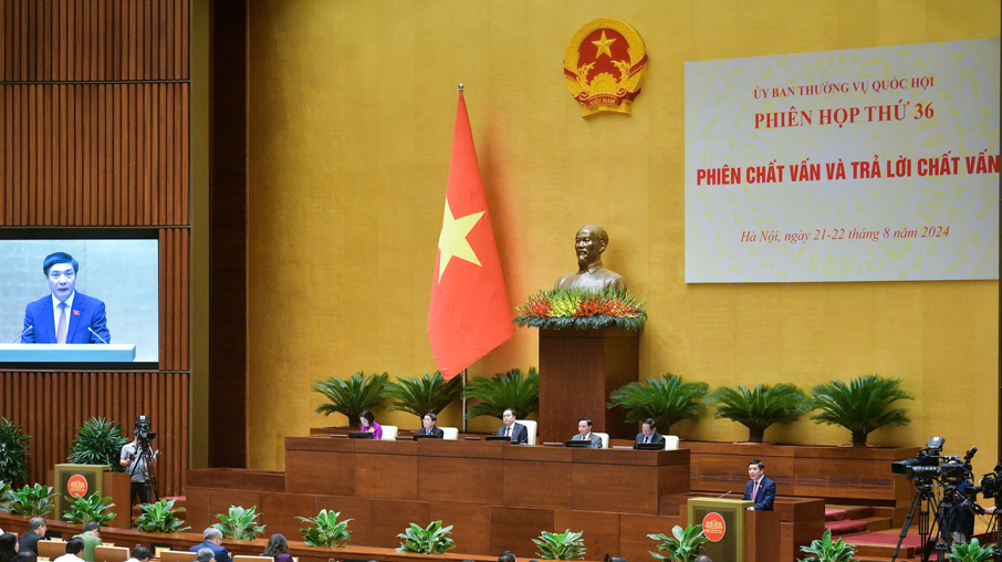 Các vụ án tham nhũng, kinh tế được đưa ra xét xử kịp thời, nghiêm minh
