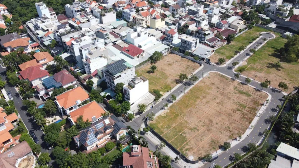Nhiều băn khoăn về công nhận quyền sử dụng đất đối với nhà ở thương mại