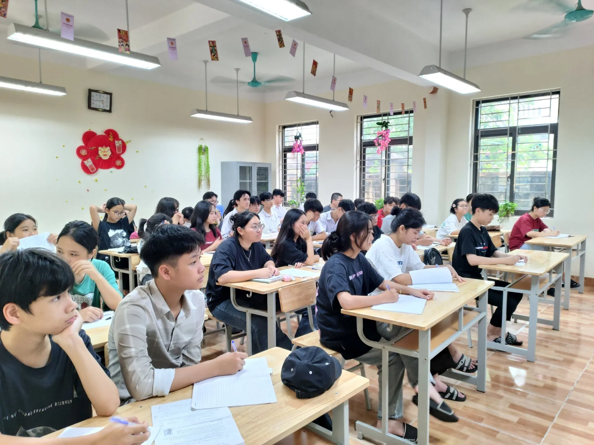 Hà Nội thực hiện lộ trình nâng cao chất lượng dạy và học tiếng Anh