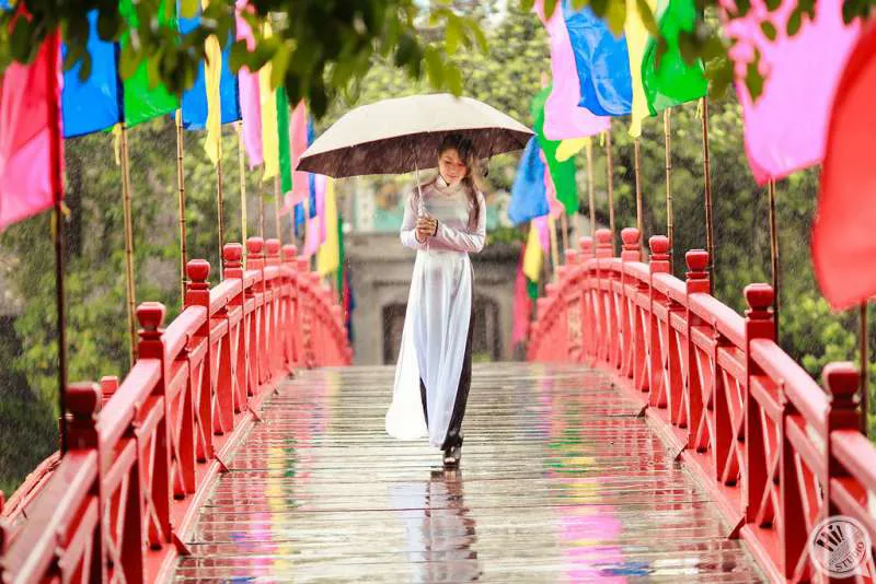 Thú vị cuộc thi "Check-in Hà Nội với áo dài"