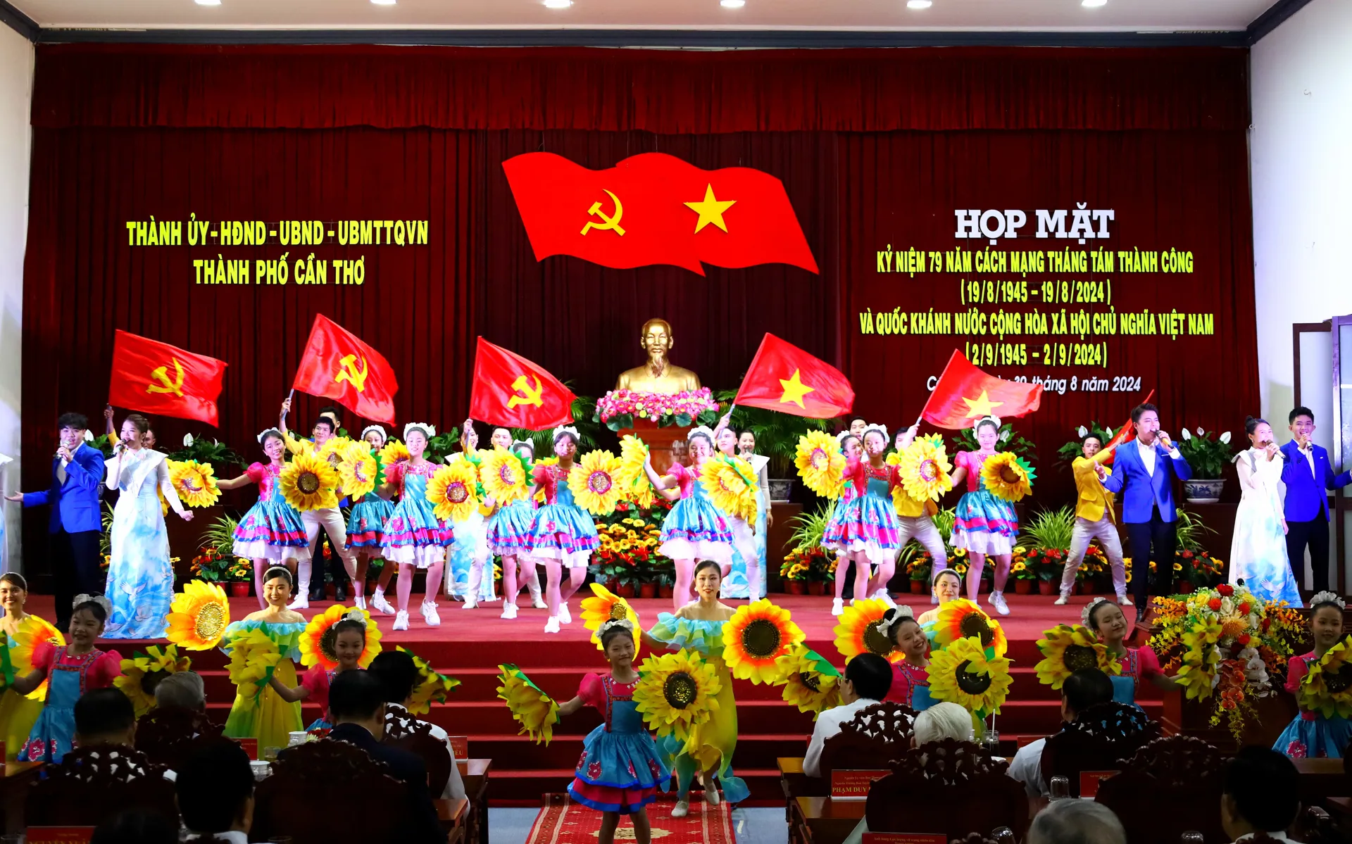 Mùa thu năm 1945 vẫn khắc sâu trong trái tim của mỗi người dân Cần Thơ