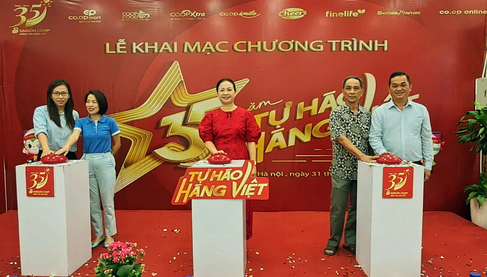 Siêu thị Co.op Mart Hà Đông kích cầu tiêu dùng với tháng “Tự hào hàng Việt”