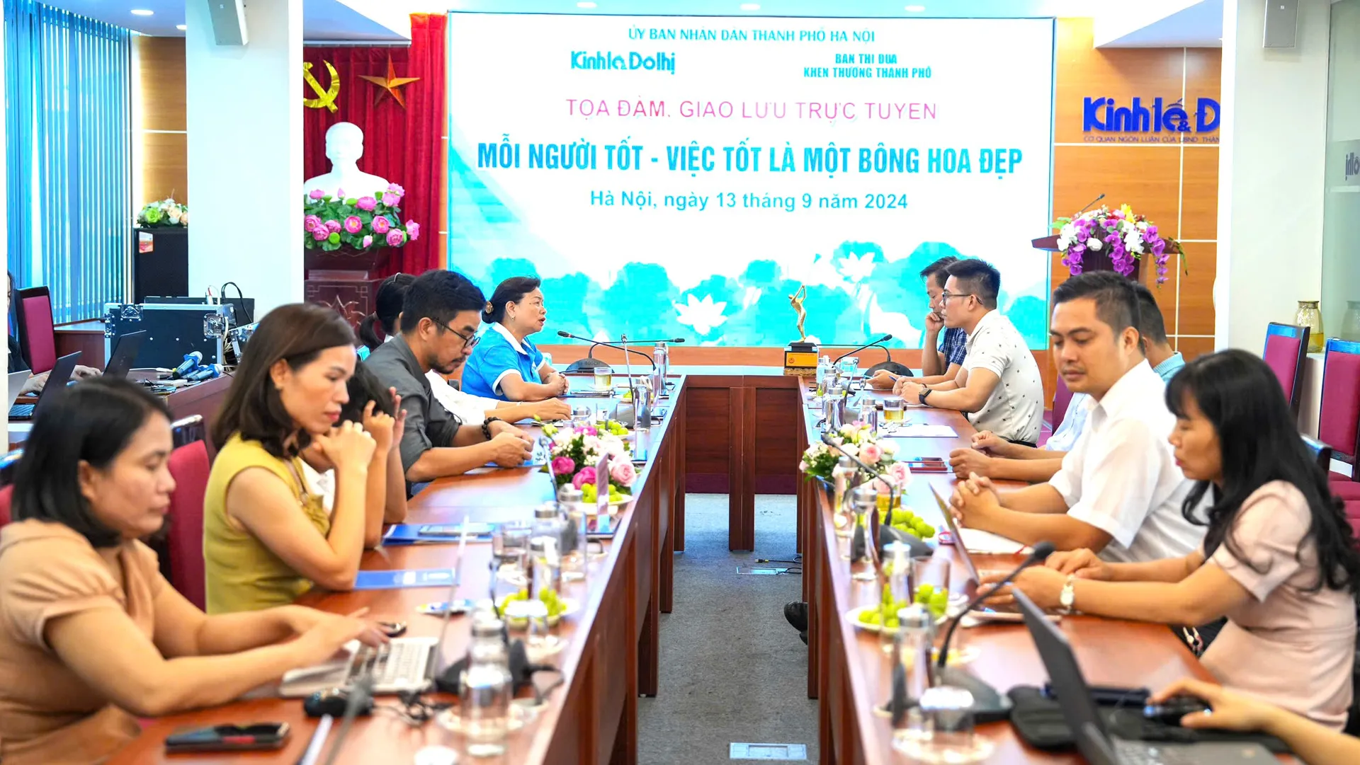 Giao lưu trực tuyến: “Mỗi người tốt – việc tốt là một bông hoa đẹp”