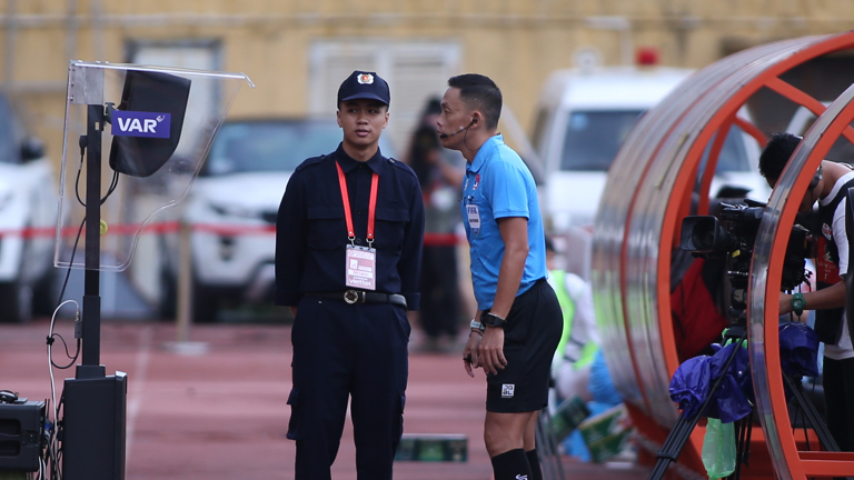 V-League 2024-2025 khai màn với 6/7 trận đấu có sử dụng VAR
