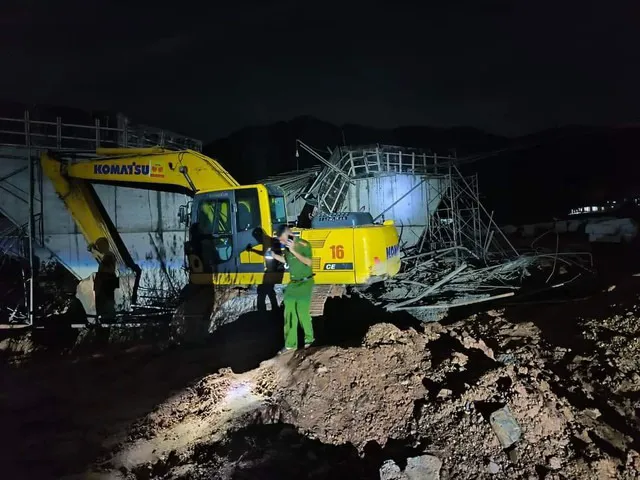 Sập giàn giáo tại dự án cầu chui cao tốc Tuyên Quang - Hà Giang