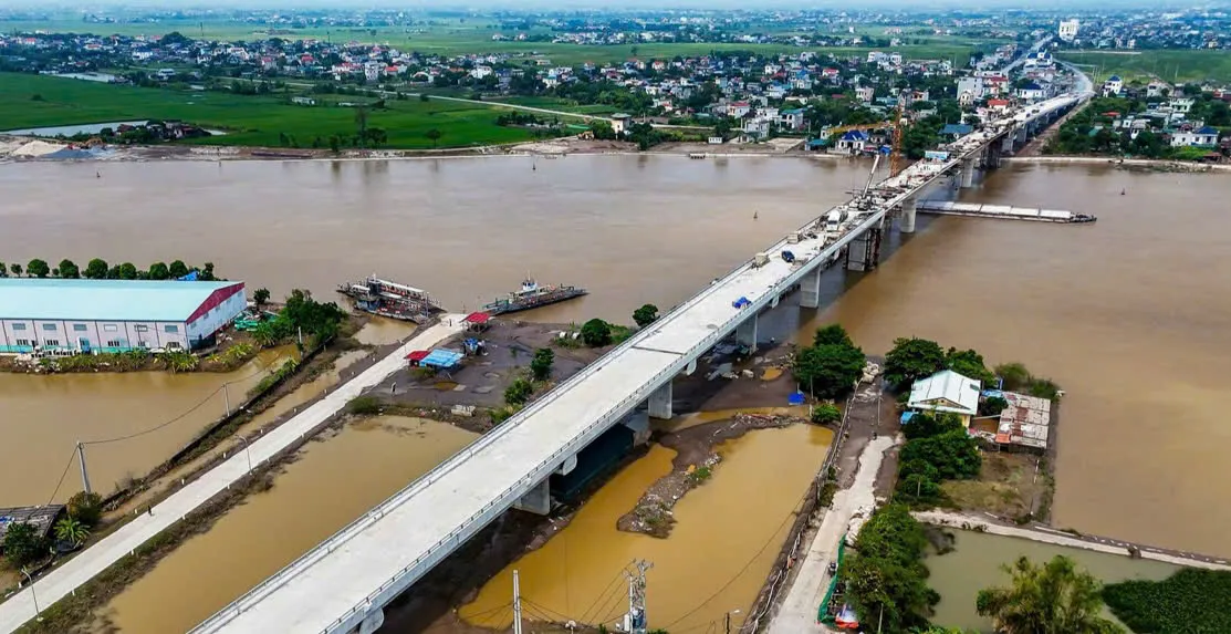 Nam Định: hợp long cầu Đống Cao vượt sông Đào