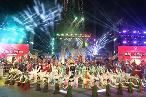 Linh Lang – Sacred Convergence – Long Bien Shines spreads national aspirations
