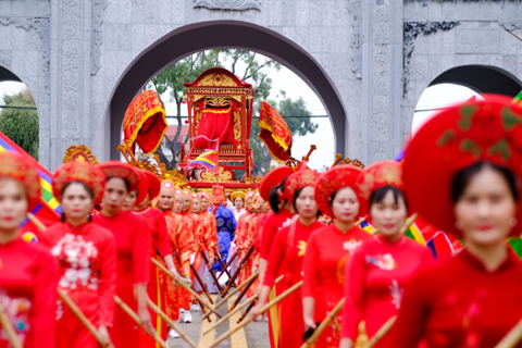 Hai Ba Trung Temple Festival: Opportunity of attractive tourism product
