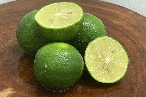 Uống 'chanh liều cao', rủi ro khó lường
