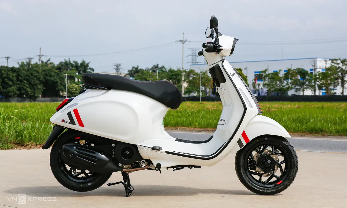 Vespa Sprint S 125 2025 giá 88,2 triệu đồng - thách thức Honda wave 125i