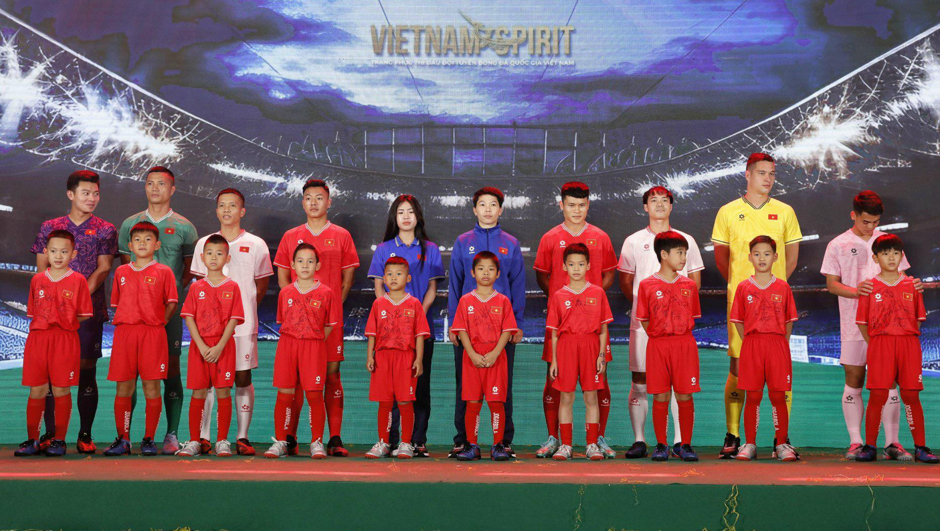 Tuyển Việt Nam sẽ sử dụng mẫu áo mới tại VCK Asian Cup 2023