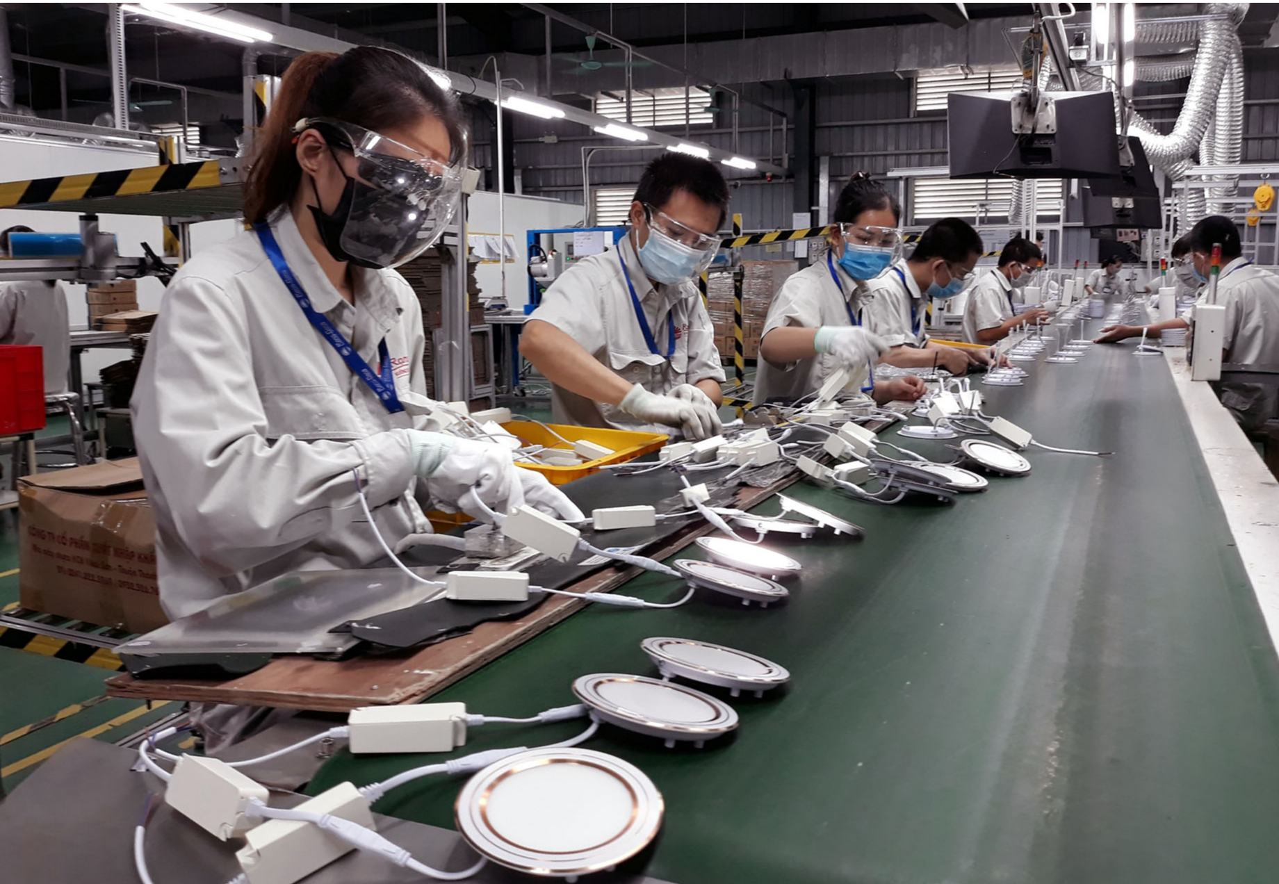 Sản xuất công nghiệp gặp khó, doanh nghiệp kỳ vọng hồi phục trong năm 2024