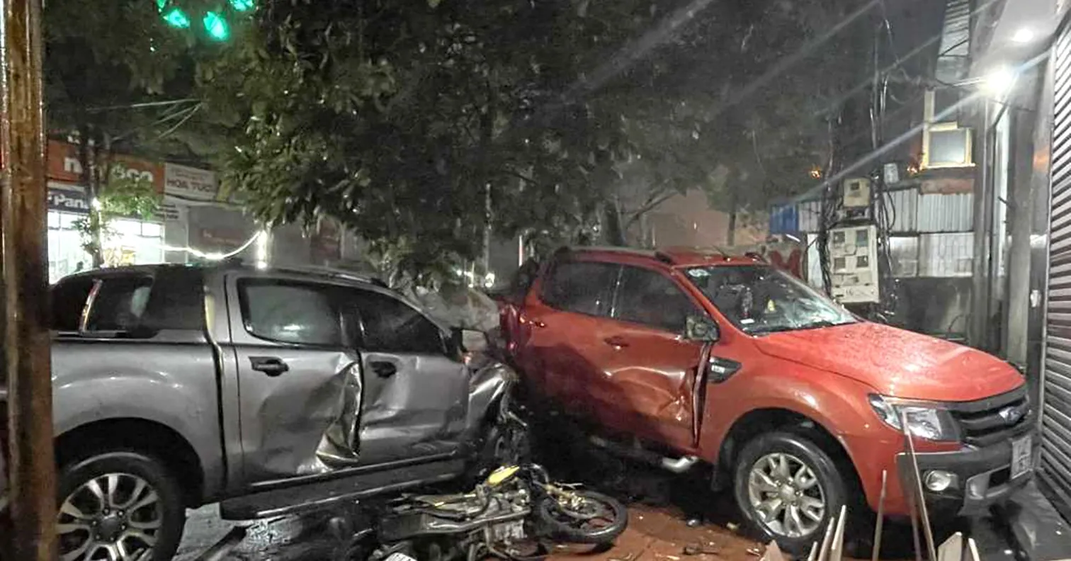 Tạm giữ tài xế xe bán tải gây tai nạn làm 3 người tử vong