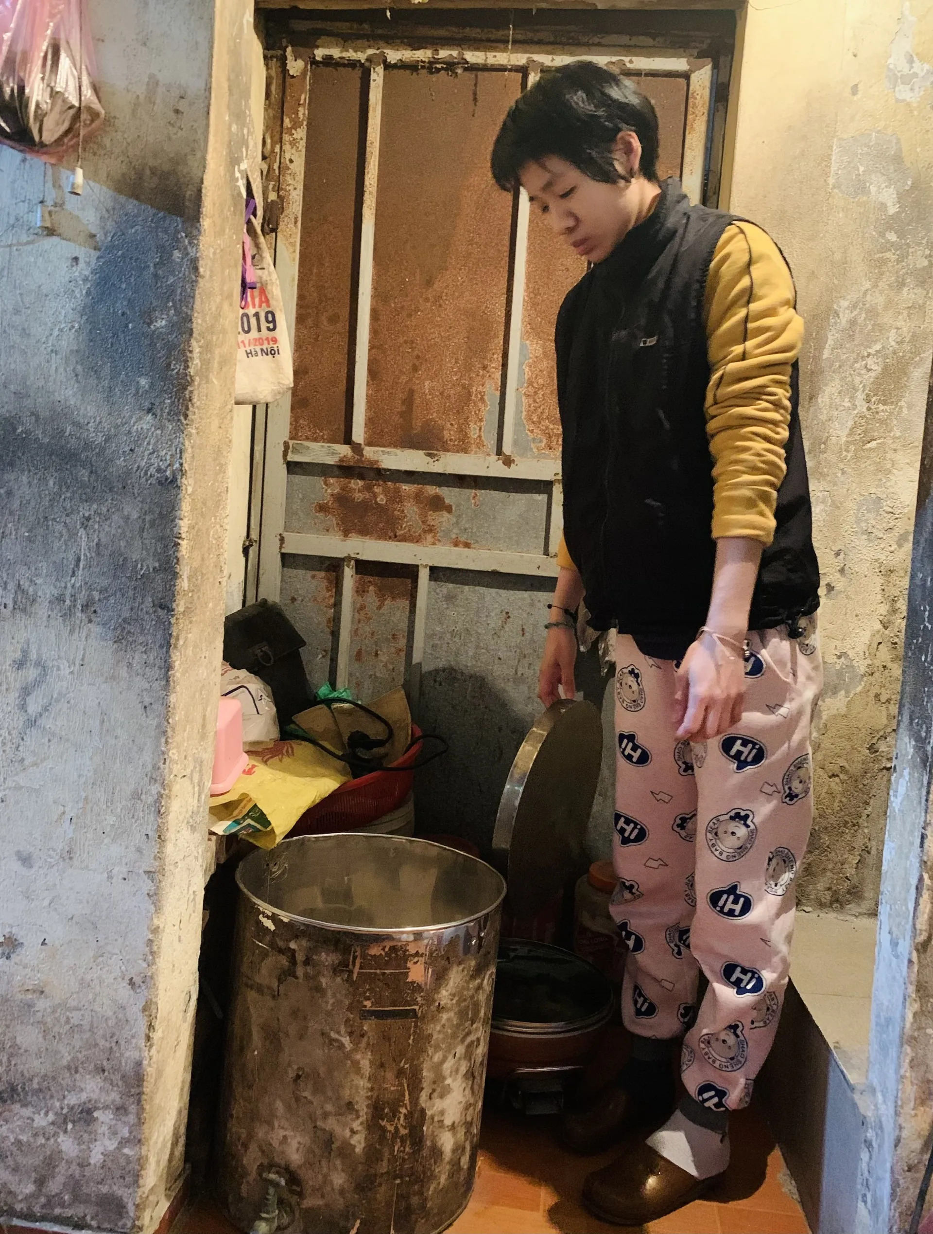 Thùng gạo - thứ có giá trị nhất trong ngôi nhà của chị em Ngọc - Đạt