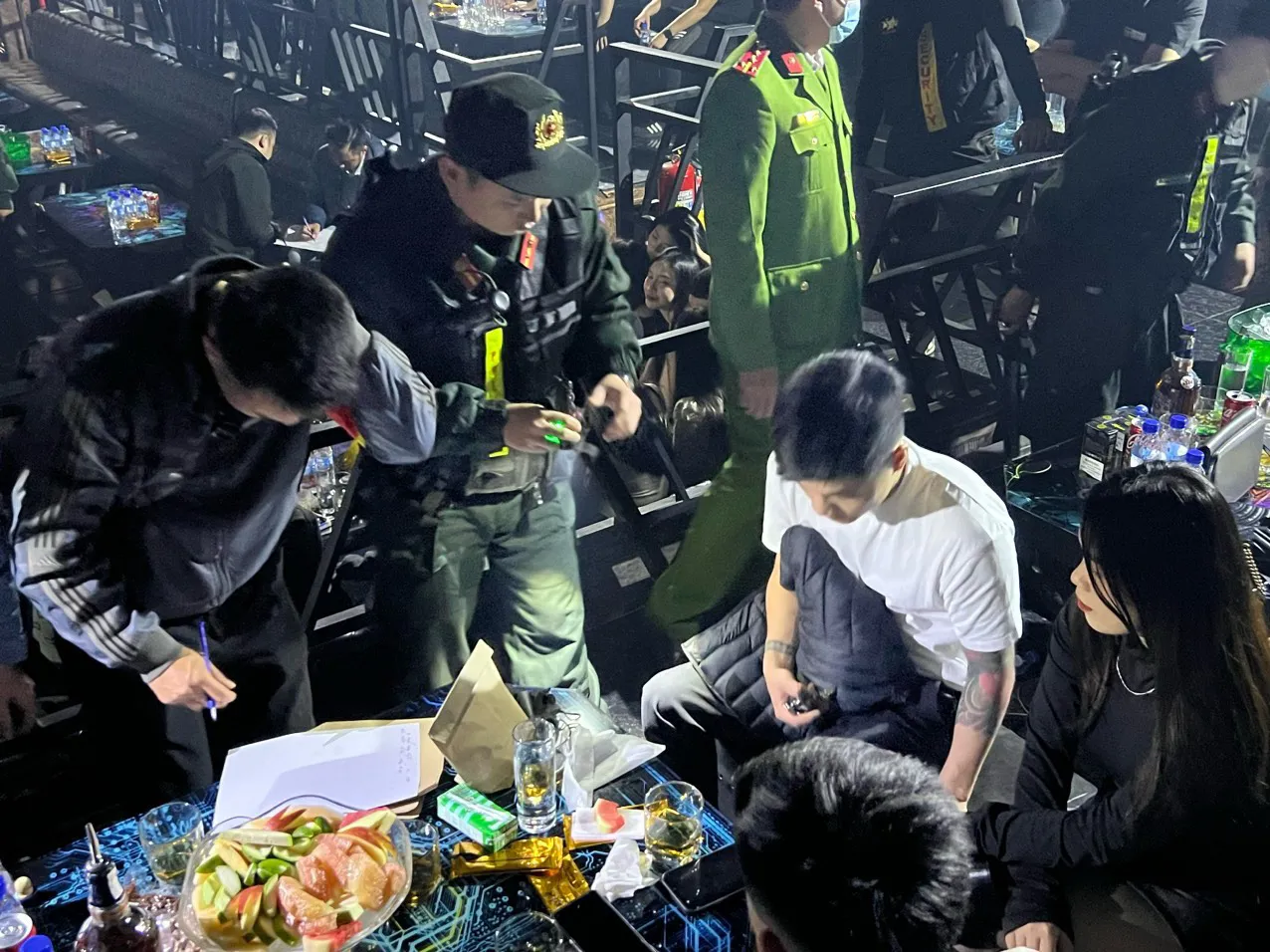 Hà Nội: Hàng chục "dân chơi" dương tính với ma tuý tại bar Star 3 Club