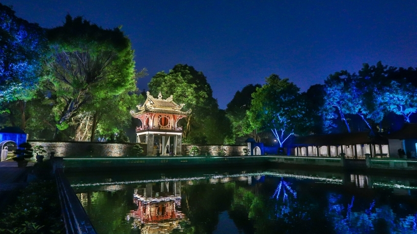 Đêm Hà Nội tĩnh lặng, sâu lắng