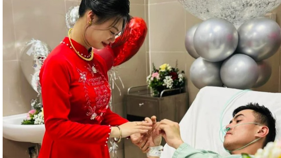 Đám cưới trong phòng hồi sức cấp cứu