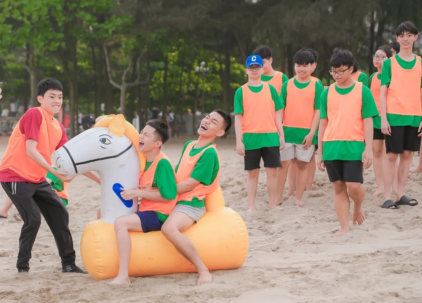 Du lich, vui chơi, nghỉ dưỡng để lấy tinh thần thoải mái cho học sinh lớp 9