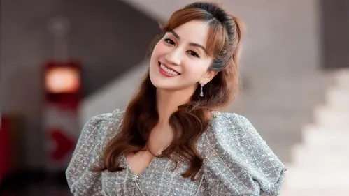 Showbiz Việt hôm nay: Khánh Thi đăng danh sách dài những người nợ tiền, vàng