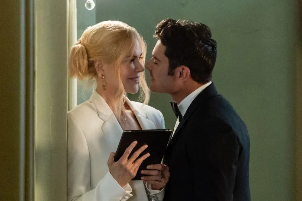 Nicole Kidman 56 tuổi gây sốc khi đóng "cảnh nóng" với bạn diễn kém 20 tuổi