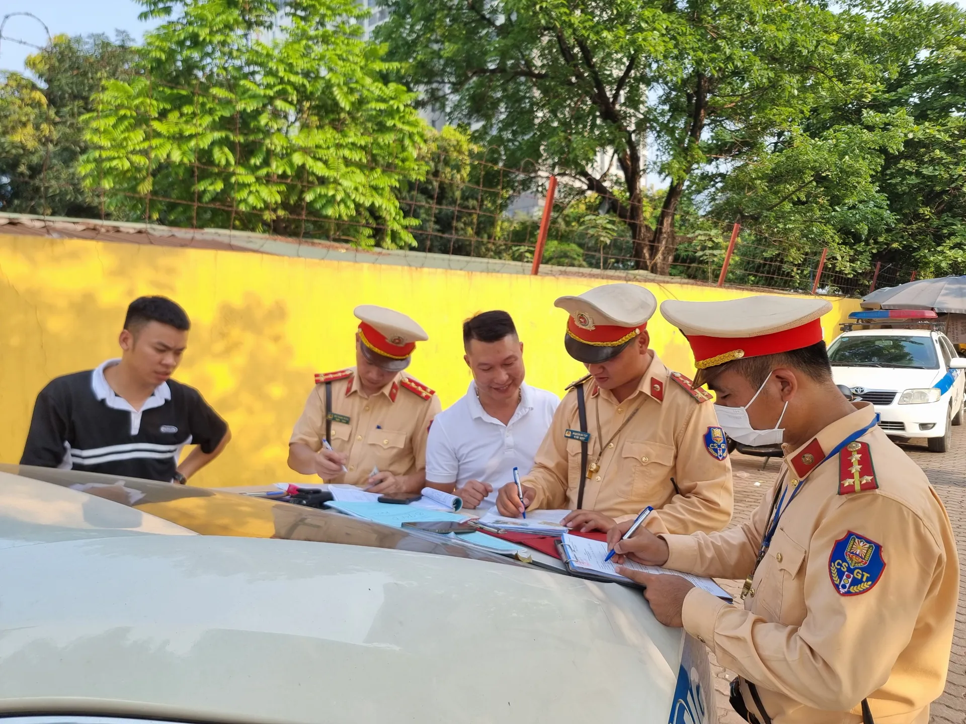 Hà Nội: 5 tổ công tác đặc biệt xử lý hơn 2.800 trường hợp