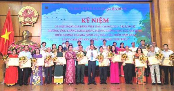 Quận Ba Đình biểu dương 23 gia đình “Văn hóa tiêu biểu” năm 2024