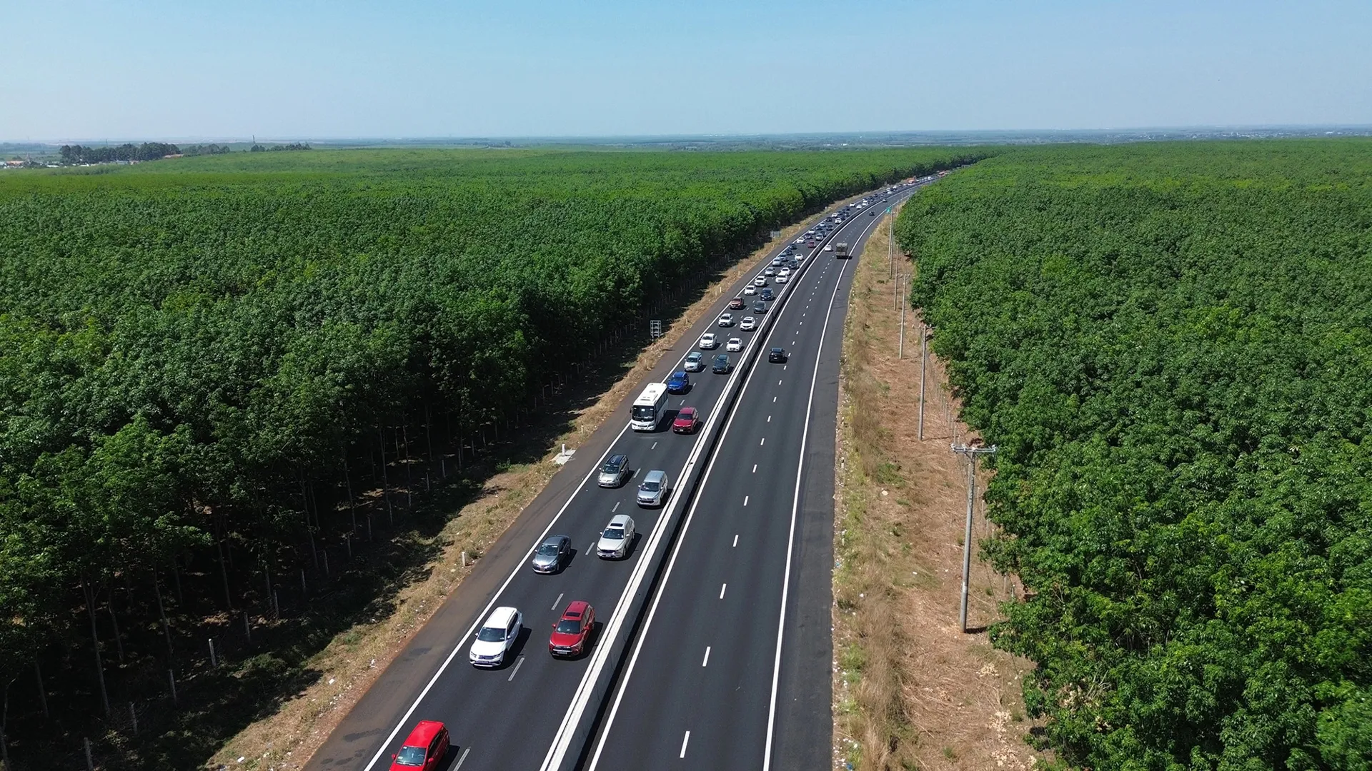 Đã nối thông 653km cao tốc Bắc - Nam trong 6 tháng đầu năm 2024