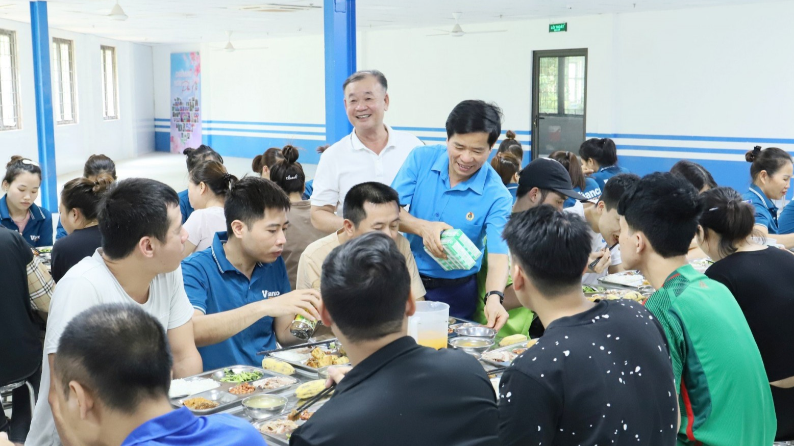 Bảo đảm mọi người lao động đều được thụ hưởng “Bữa cơm Công đoàn” 