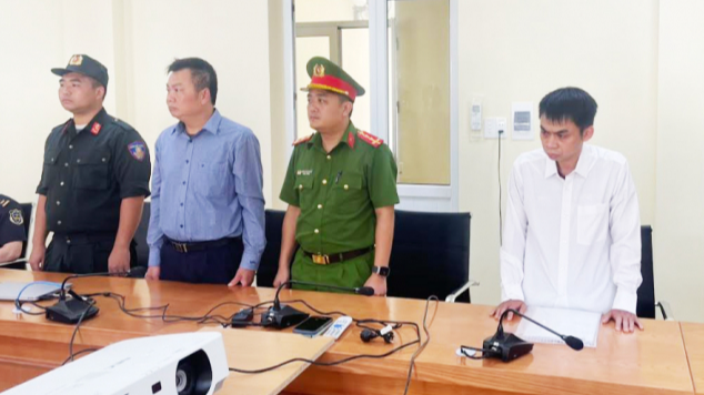 Bắt tạm giam Chi cục trưởng Chi cục Hải quan Cửa khẩu Xín Mần