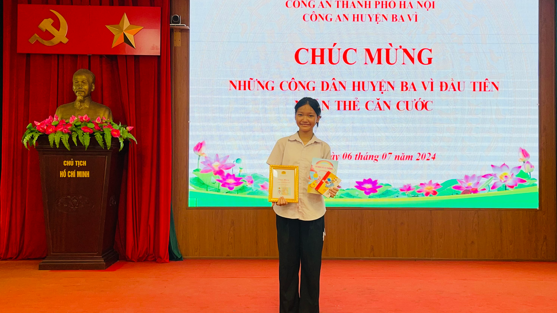 Ba Vì: gần 700 hồ sơ cấp căn cước theo mẫu mới