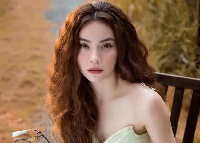Hồ Ngọc Hà và nhiều nghệ sĩ Việt dời lịch show âm nhạc