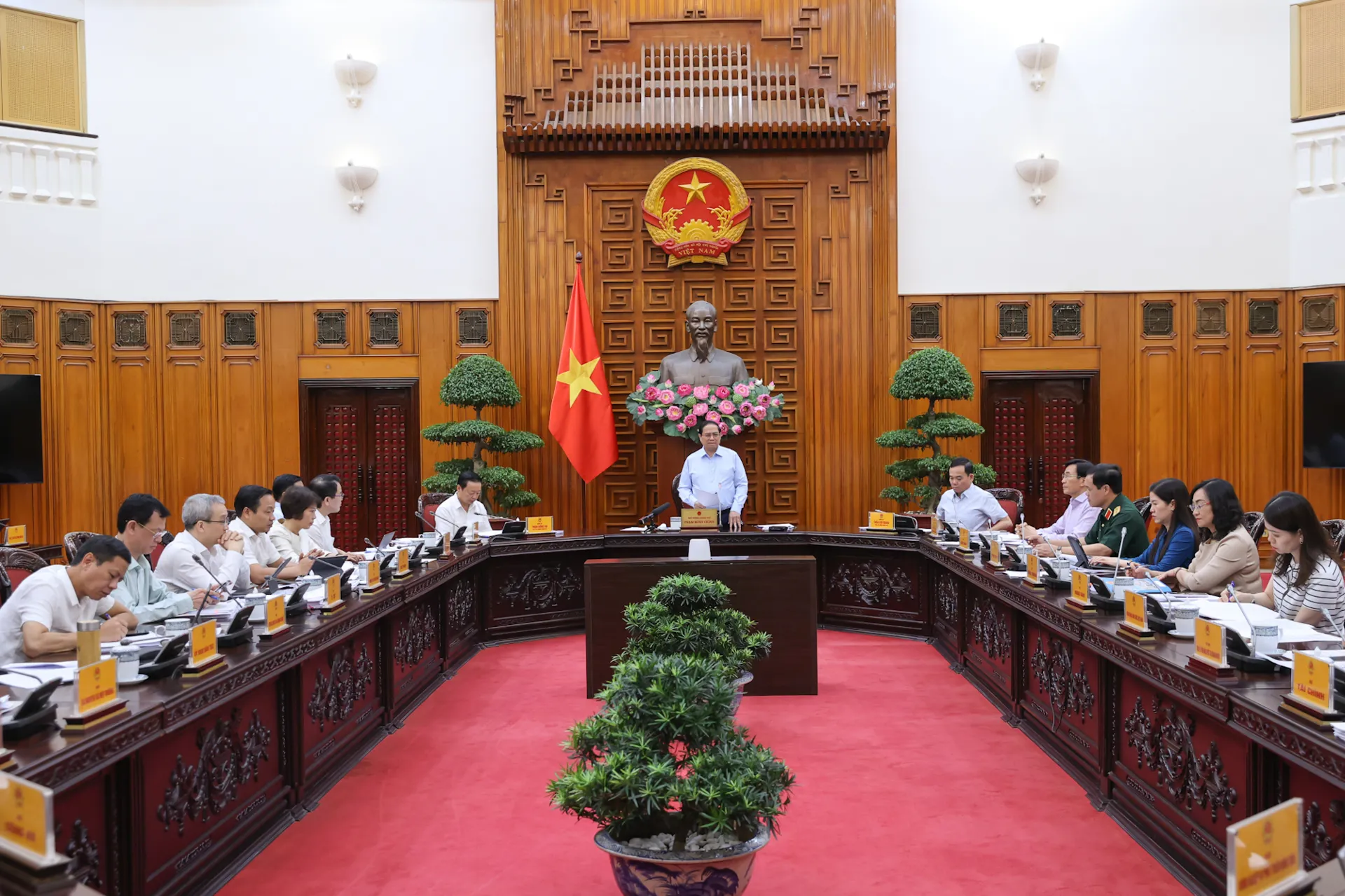 Khơi thông mọi nguồn lực, lấy đầu tư công dẫn dắt, kích hoạt đầu tư tư