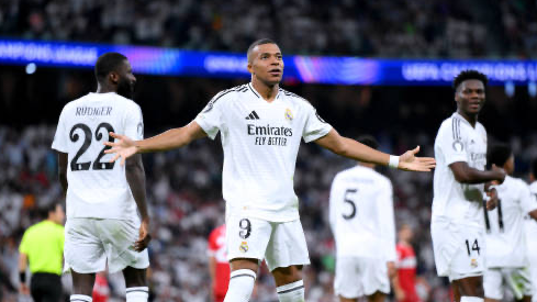 Vòng bảng Champions League 2024-2025: Liverpool ngược dòng trước AC Milan, Real Madrid thắng Stuttgart